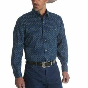 Wrangler® Classics Long Sleeve Shirt MG2105M